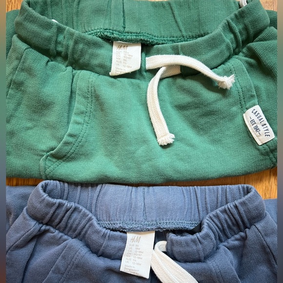 H&M Bundle of 2 Joggers, 18M - Picture 3 of 3